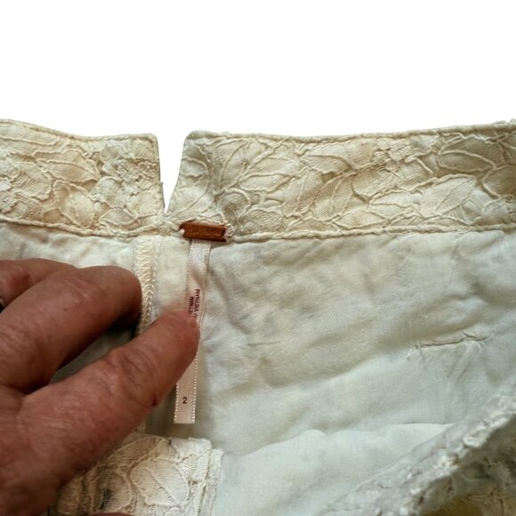 Free people Lace Ivory Womens Shorts With Belt Size 2 - Picture 8 of 10